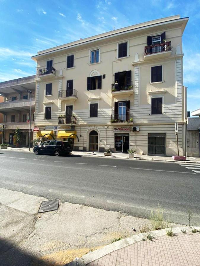 Anzio - Central&Comfortable Apartment Esterno foto